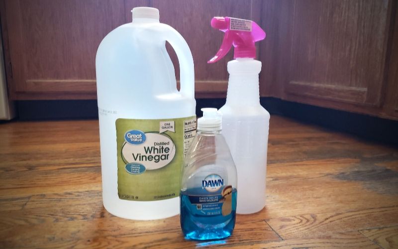 Make Your Own Pantry Staples Series: Homemade All-Purpose Cleaner | Frugal Fun Mom. Looking for a frugal way to clean your house? I'm sharing my homemade all-purpose cleaner recipe that is simple & easy to make for a fraction of the cost!